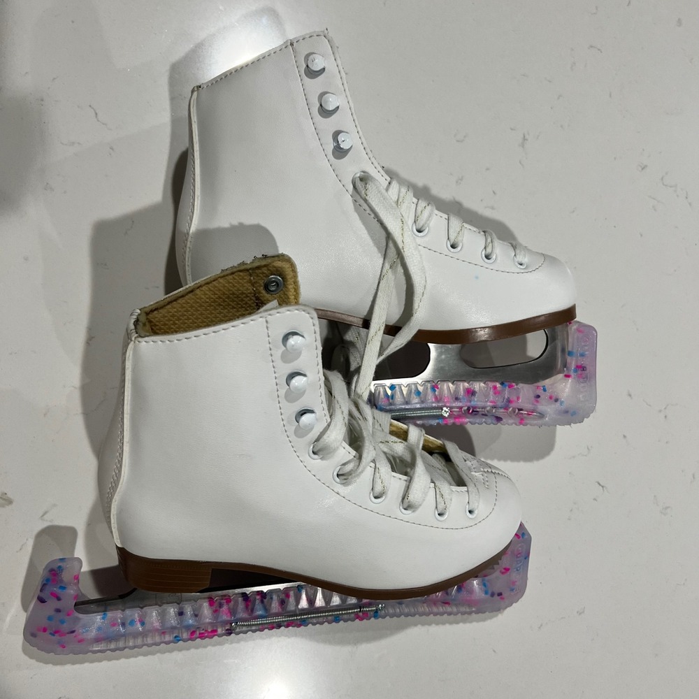 DBX Girls Ice Skates White Size 2. Like NEW (out of box) skates with Guards